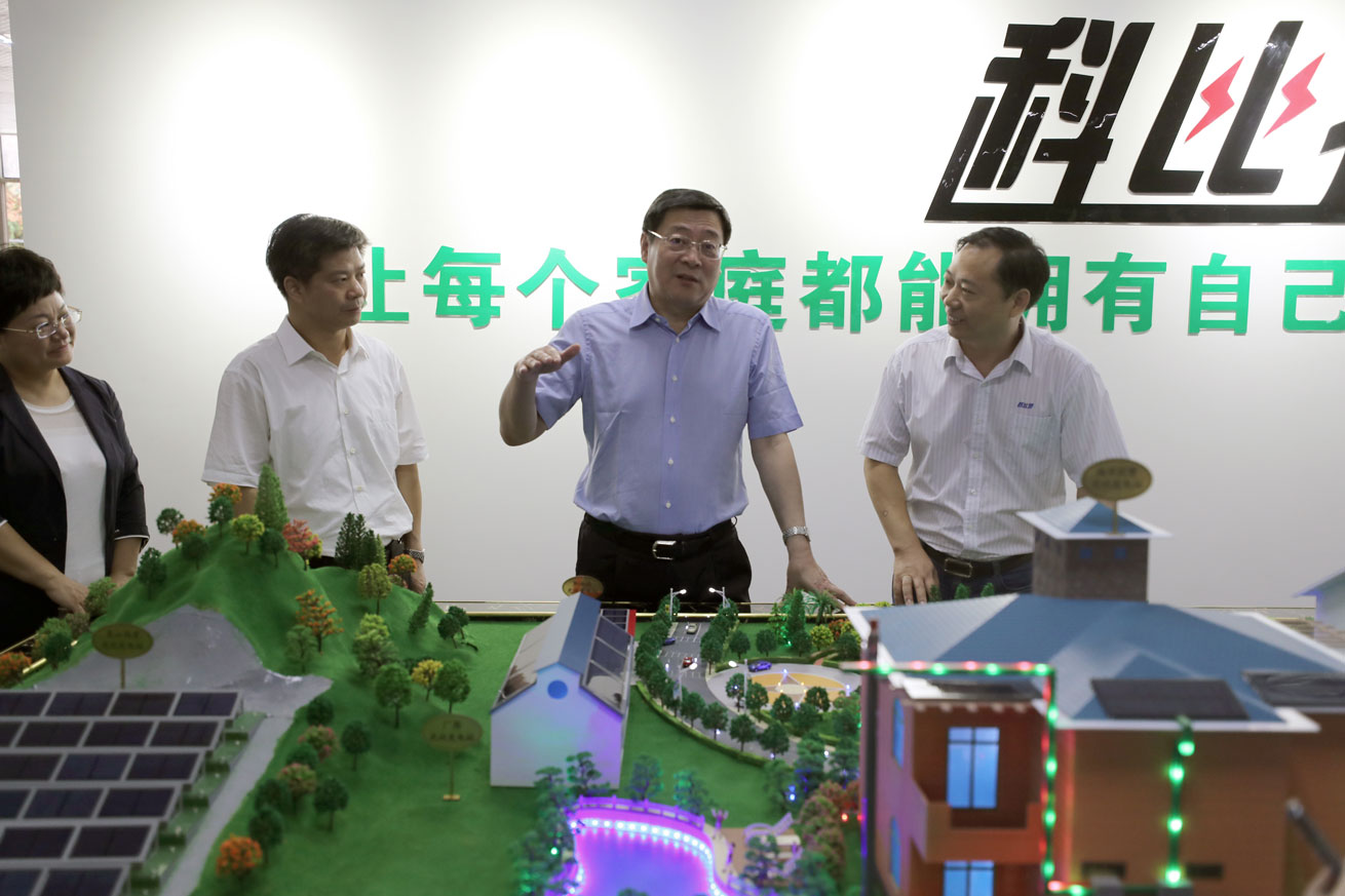 杜书记调研江南网页版_江南(中国)官方.jpg 杜书记调研江南网页版_江南(中国)官方.jpg