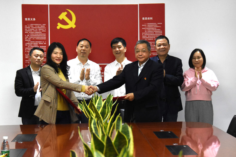 强强联合 共创未来 |江南网页版_江南(中国)官方防雷与中国能建湖南院签订战略合作协议