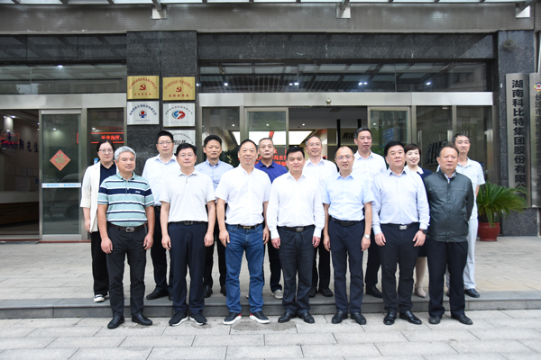 湖北省人大农委主任冯仲凯一行莅临江南网页版_江南(中国)官方调研指导